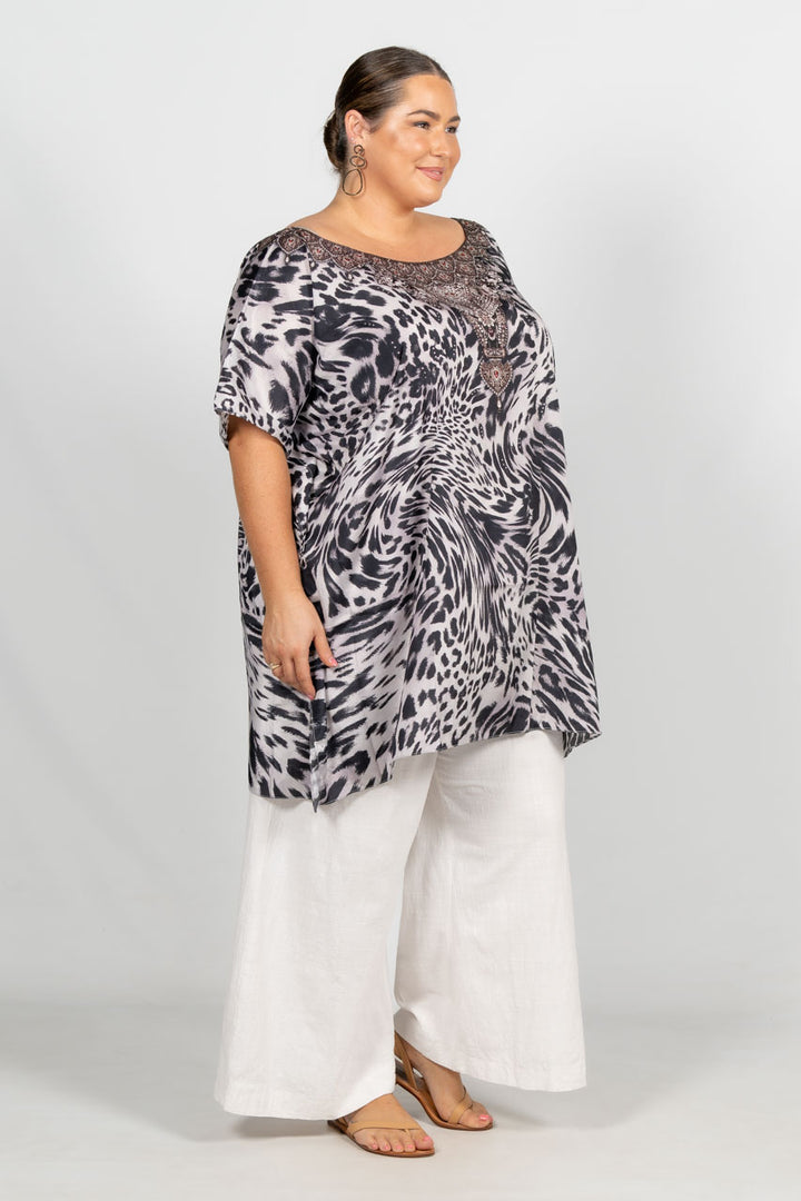 Sabirah Embellished Kaftan - Short / LAST ONE!